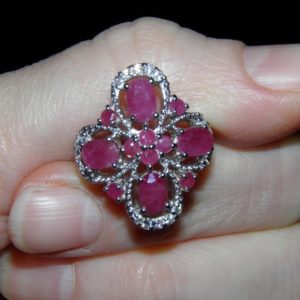 Рубиновое кольцо из серебра