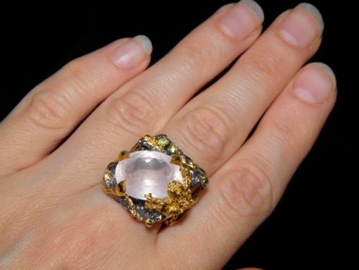 серебряное кольцо с натуральным розовым кварцем
