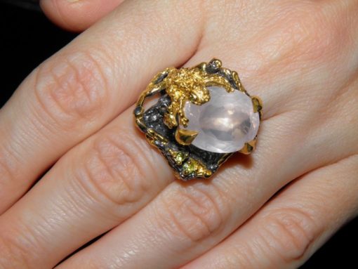 уникальное серебряное кольцо с натуральным розовым кварцем