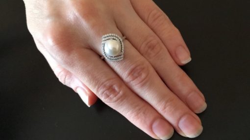 Серебряное кольцо с натуральной жемчужиной