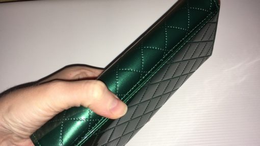 зелёный кожаный кошелёк