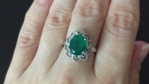 Серебряное кольцо с зелёным агатом