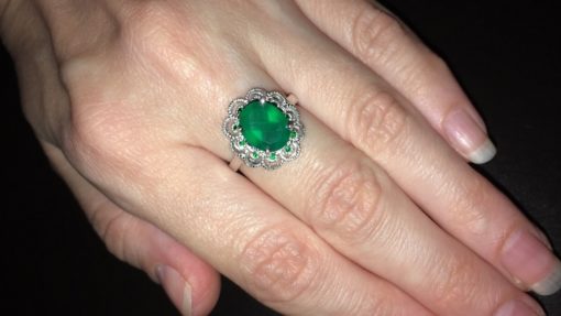 Серебряное кольцо с зелёным агатом