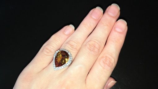 Серебряное кольцо с крупным султанитом