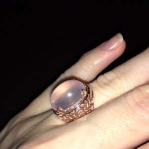 Серебряный перстень с розовым кварцем