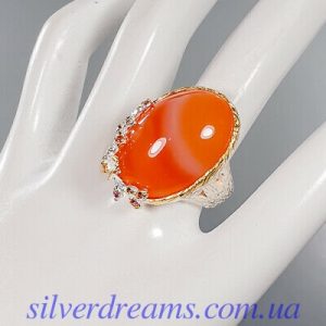 Серебряное кольцо с оранжевым агатом