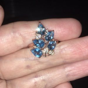 Кольцо серебро натуральный голубой топаз