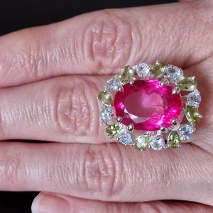 Перстень серебро натуральный розовый топаз
