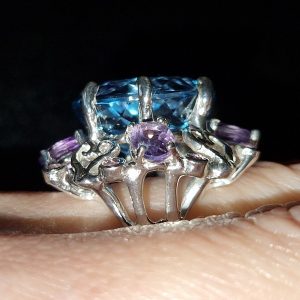 Кольцо серебро природный голубой топаз и аметист