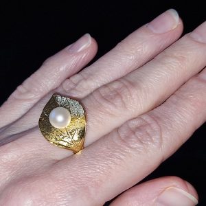 Кольцо серебро натуральный жемчуг