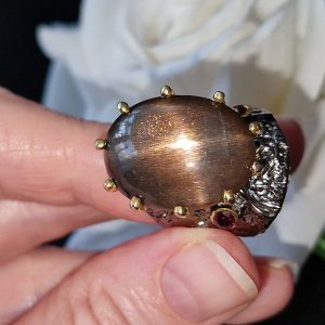 Кольцо серебро природный солнечный камень кошачий глаз