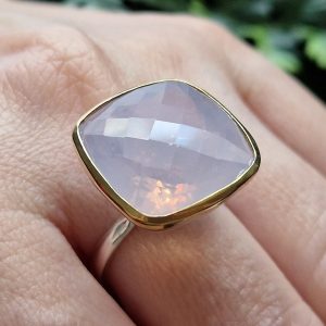 Кольцо серебро природный лавандовый кварц
