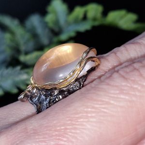 Перстень серебро натуральный розовый кварц кабошон
