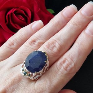 Кольцо серебро природный сапфир