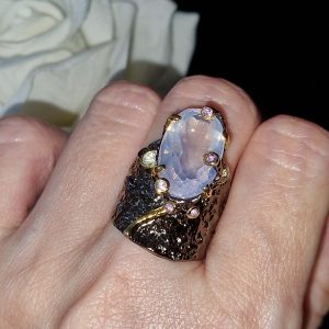 Перстень серебро натуральный лавандовый кварц