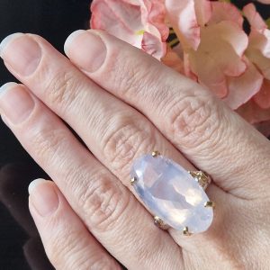 Перстень серебро натуральный лавандовый кварц