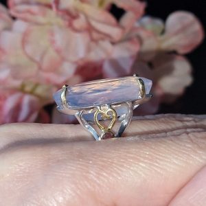 Кольцо серебро природный лавандовый кварц