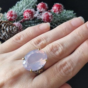 Перстень серебро натуральный лавандовый кварц
