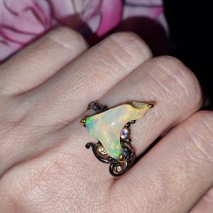 Кольцо серебро натуральный эфиопский опал
