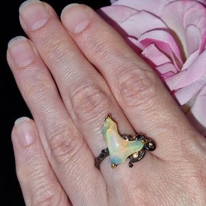 Кольцо серебро природный эфиопский опал