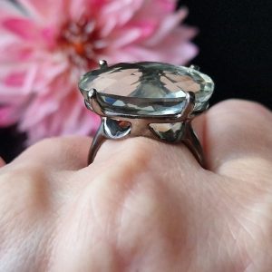 Кольцо серебро природный зелёный аметист (празиолит)