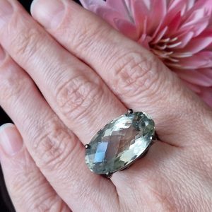 Перстень серебро натуральный празиолит