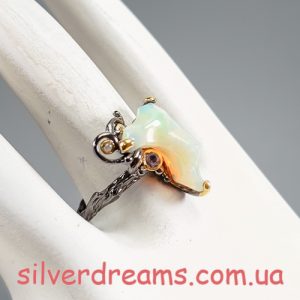 Кольцо серебро натуральный радужный огненный опал