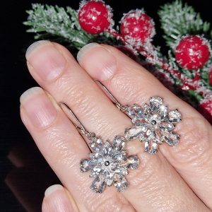 Серьги серебро натуральный белый топаз