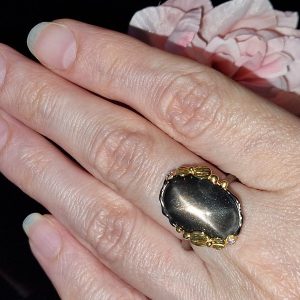 Кольцо серебро натуральный солнечный камень кошачий глаз