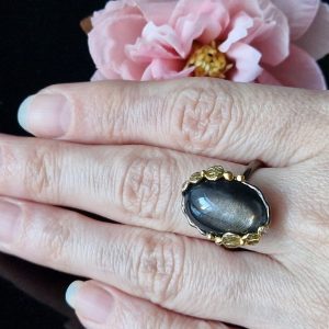 Перстень серебро натуральный солнечный камень кошачий глаз