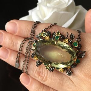 Ожерелье серебро натуральный празиолит (зелёный аметист) + оникс + хризолит