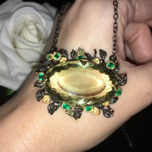 Ожерелье серебро натуральный празиолит (зелёный аметист) + оникс + хризолит