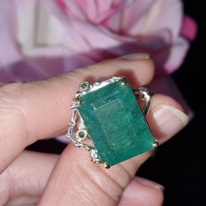 Кольцо серебро природный берилл