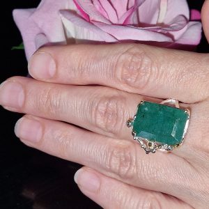 Перстень серебро натуральный берилл