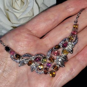 Ожерелье серебро природный турмалин + родолит + танзанит