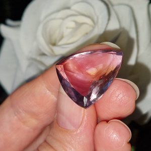 Натуральный аметрин триллиант