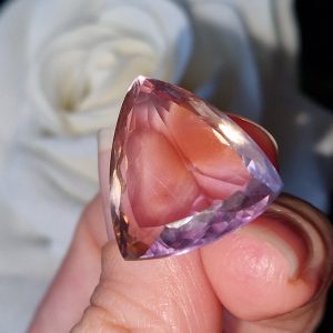 Крупный натуральный аметрин