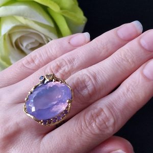 Кольцо серебро природный лавандовый кварц