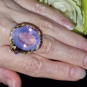 Перстень серебро натуральный лавандовый кварц