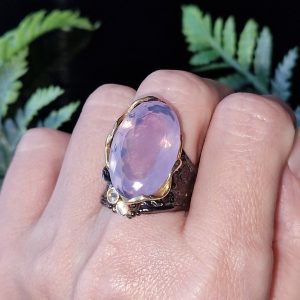 Кольцо серебро природный лавандовый кварц