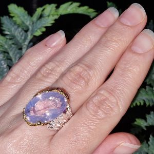 Кольцо серебро природный лавандовый кварц