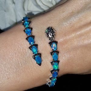 Браслет серебро природный голубой опал и чёрная шпинель