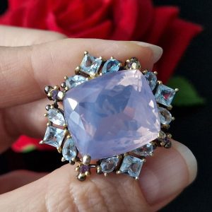 Перстень серебро натуральный лавандовый кварц и голубой топаз