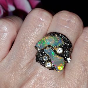 Кольцо серебро натуральный радужный огненный опал