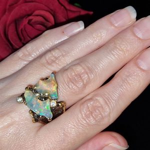 Перстень серебро натуральный эфиопский опал