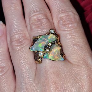 Кольцо серебро природный радужный огненный опал