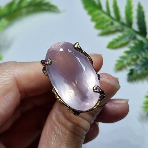 Перстень серебро натуральный розовый кварц