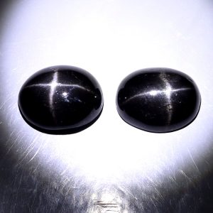 Звёздчатый диопсид 11х9 мм 2 шт.