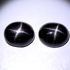 Натуральный звёздчатый диопсид - комплект из 2 камней