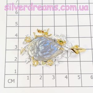 Alternative view of HANDMADE! Серебряный подвес из резного лабрадорита 20 кт